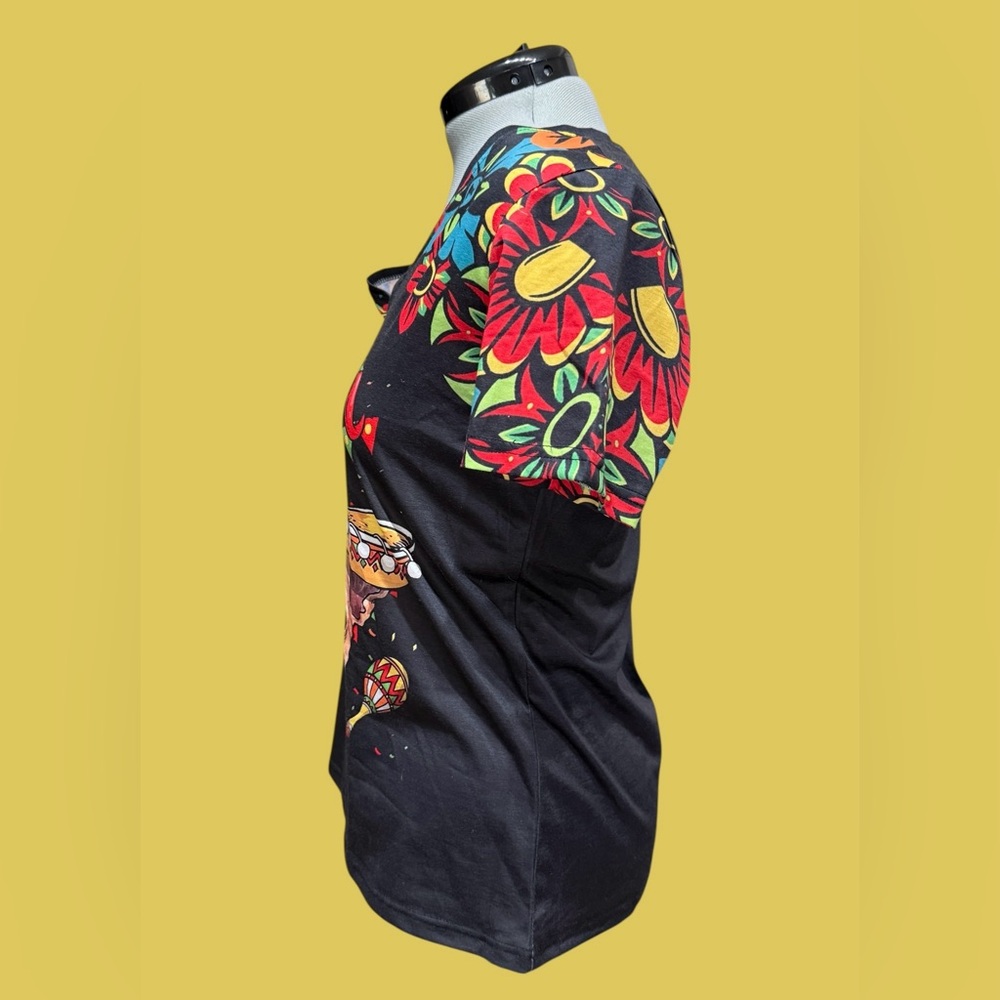 Fun Chihuahua Floral Mexico Cinco de Mayo Graphic Short Sleeved Top - Picture 7 of 9